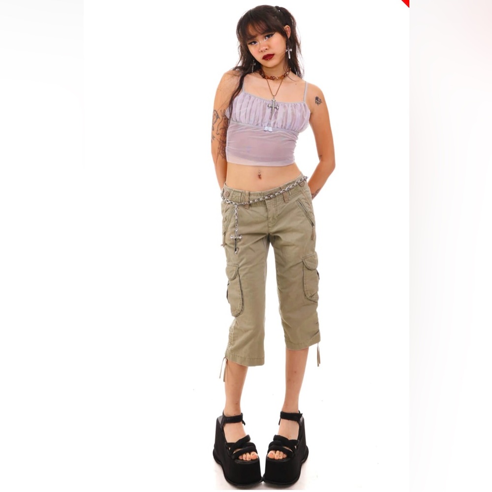 - Volcom cargos with multi pockets. Perfect for spring or summer outings.
